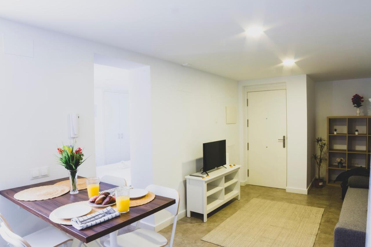 Botica, Encantador apartamento en pleno centro histórico Cádiz Exterior foto