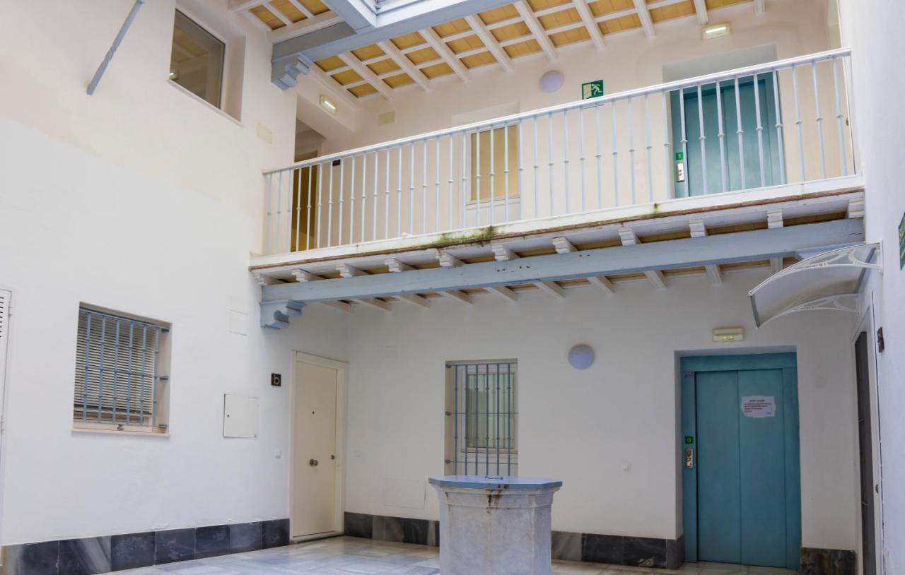 Botica, Encantador apartamento en pleno centro histórico Cádiz Exterior foto